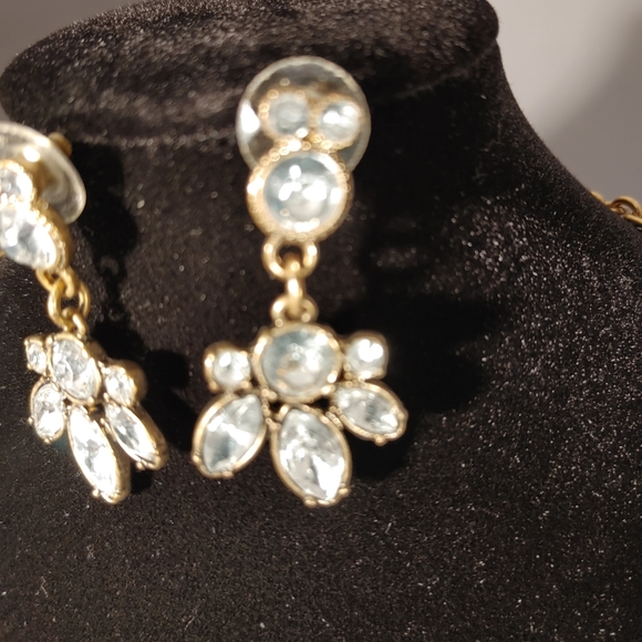 Glamour Necklace Set - Picture 8 of 8